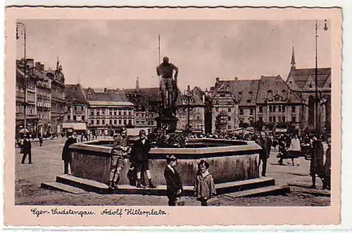 25767 Ak Eger Sudetengau Marktplatz mit Brunnen um 1940