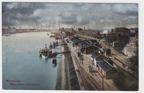 98348 Ak Mannheim Blick von der Rheinbrücke 1915