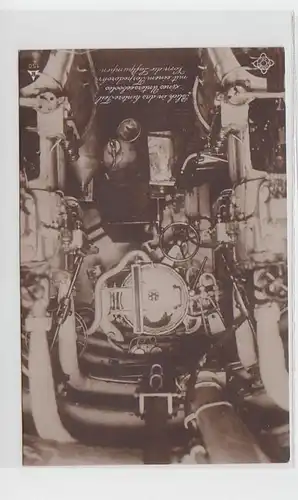 24555 Ak vue dans la partie arrière d'un bateau de sous-marin 1915