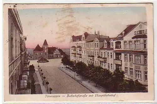 23812 Ak Neuruppin Bahnhofstraße mit Hauptbahnhof 1918