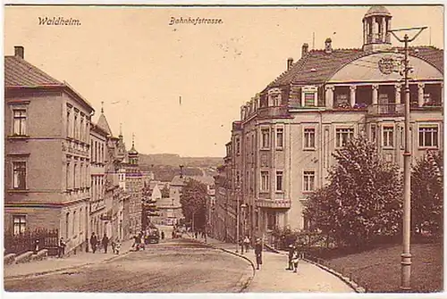 23622 Ak Waldheim Bahnhofstrasse um 1910