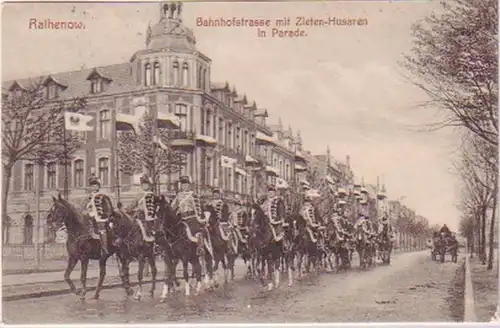 23274 Ak Rathenov Zieten Huzaren dans Parade 1909