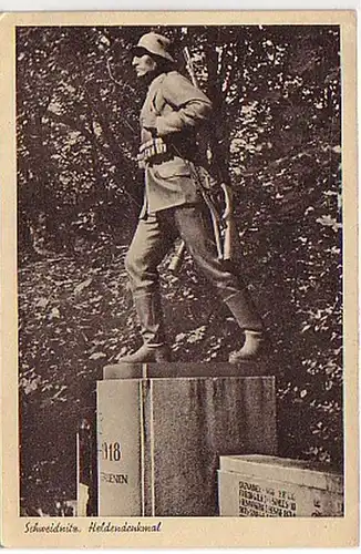 21752 Ak Schweidnitz Heldendenkmal um 1930