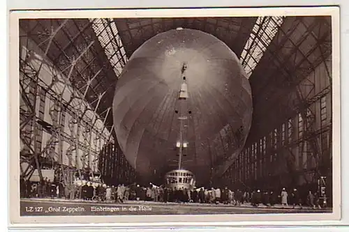 21727 Ak dirigeable Zeppelin LZ 127 dans le hall vers 1930