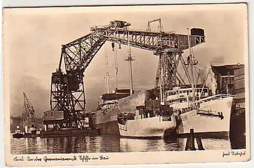 21566 Ak Kiel an der Germaniawerft Schiffe im Bau 1941