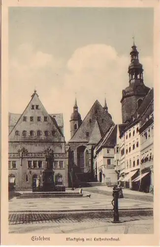 21183 Ak Eisleben Marktplatz mit Lutherdenkmal um 1930