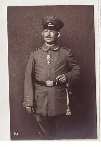20196 Foto Ak Soldat Bayern mit Orden und Säbel um 1915