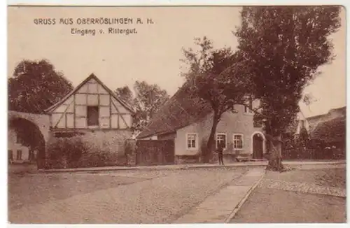 19488 Photo enfant sur vieille automobile vers 1930