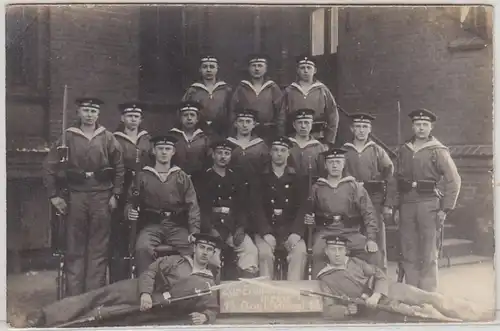 18662 Foto Ak Kiel Werft Division um 1918