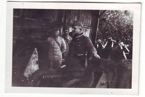 18386 Foto Soldaten mit PAK Geschütz 2. Weltkrieg