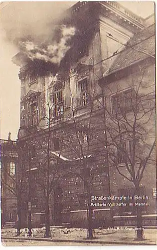 18360 Ak Straßenkämpfe in Berlin Marstall um 1919