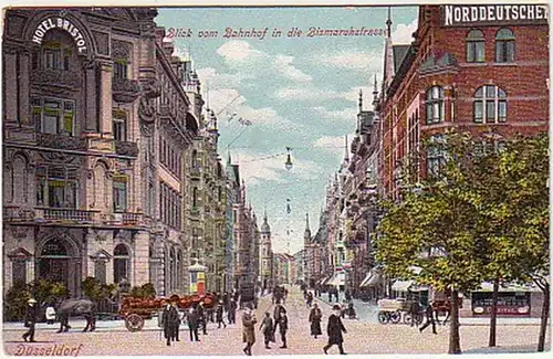 17997Ak Düsseldorf Vue sur la Bismarckstrasse vers 1900