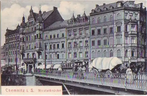 17860 Ak Chemnitz Nikolaibrücke mit Verkehr um 1910