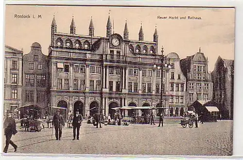 17830 Ak Rostock neuer Markt und Rathaus um 1908