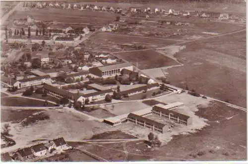 17603 Ak Luftaufnahme der Misburger Schulen um 1960