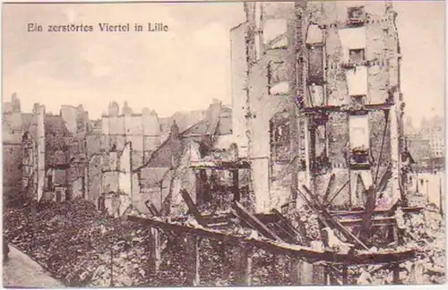 17454 Ak ein zerstörtes Viertel in Lille um 1916