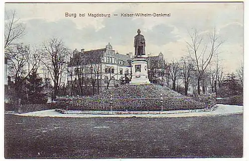 17354 Ak Burg bei Magdeburg Denkmal um 1910