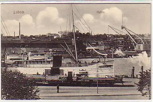 16866 Ak Lubeck Port avec des navires vers 1910
