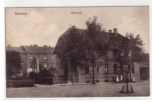15670 Feldpost Ak Ruhnow Bahnhof 1915