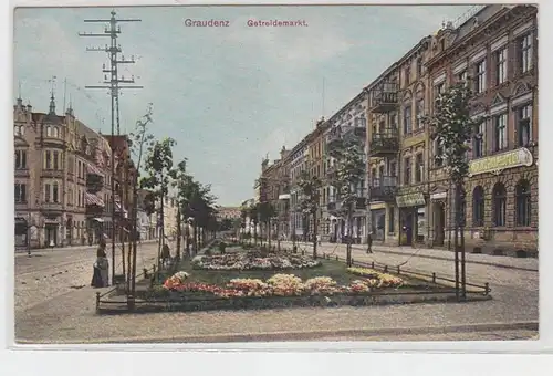 15320 Ak Graudenz Grudziadz Getreidemarkt mit Geschäften 1915