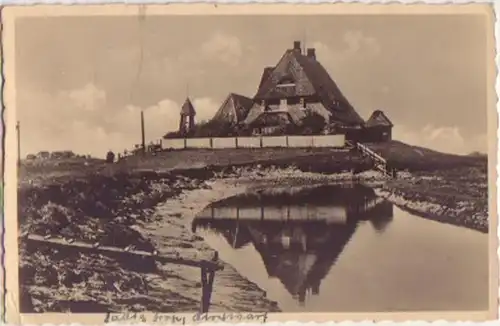 14899 Ak Hallig Hooge Kirchwarf um 1930