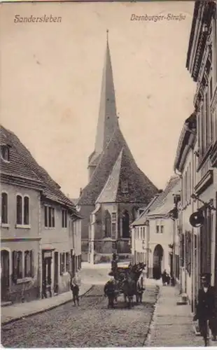 14370 Ak Sandersleben Bernburger Strasse um 1920