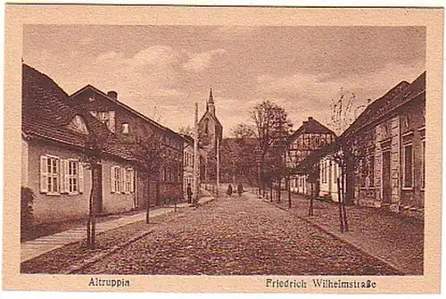 14353 Ak Altruppin Friedrich Wilhelmstrasse um 1930