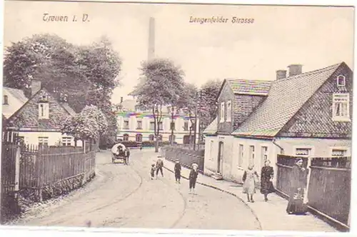14082 Ak Treuen i.V. Lengenfelder Strasse um 1910