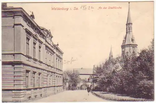 13960 Ak Waldenburg à Sa. an der Stadtkirche 1922