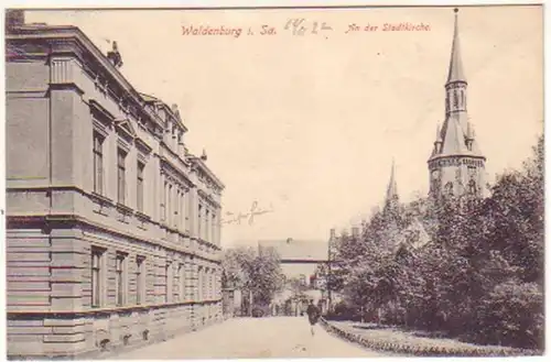 13960 Ak Waldenburg in Sa. an der Stadtkirche 1922