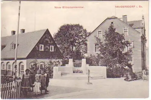 13922 Ak Neugersdorf neues Büttnerborndenkmal um 1910