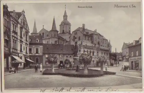 13852 Ak Meerane in Sachsen Bismarckplatz um 1940