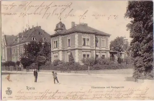 13368 Ak Riesa Albertstrasse mit Amtsgericht um 1910