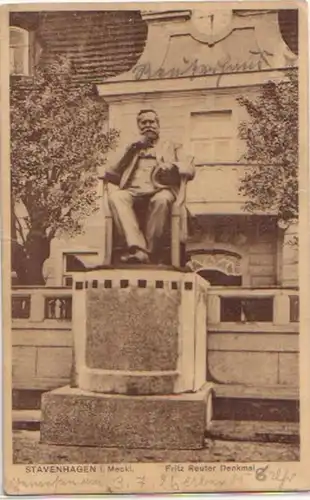 13315 Ak Stavenhagen i Meckl. Fritz Reuter Monument 1926