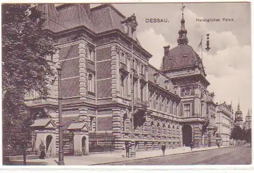12374 Ak Carte postale de champ Dessau Palais du Duché 1917