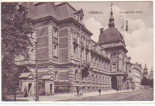 12374 Ak Feldpostkarte Dessau Herzogliches Palais 1917