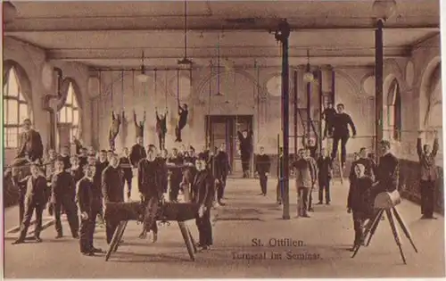 12242 Ak St. Ottilie Salle de gymnastique au séminaire vers 1920
