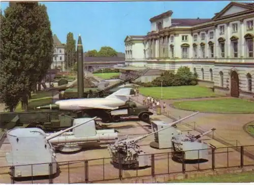 11929 Ak Dresden Armeemuseum Außengelände 1978