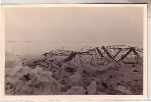 11627 Foto Ak Leski Polen Karpathen Stacheldrahtsperre im 2. Weltkrieg