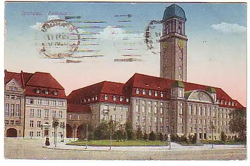 11253 Ak Spandau Hôtel de ville 1917