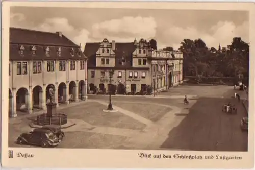 10992 Ak Dessau Château & Lustgarten vers 1940