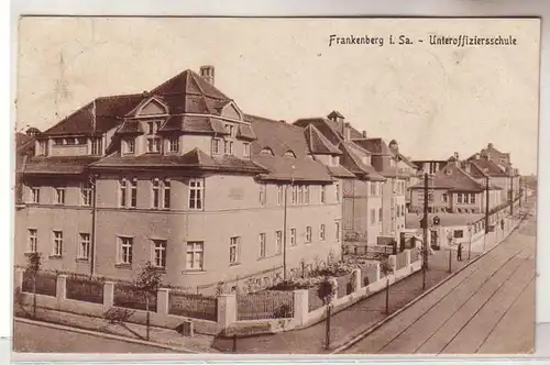 10390 Ak Frankenberg in Sachsen Unteroffizierssschule 1921