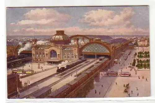 09413 Ak Dresden Hauptbahnhof mit Zügen um 1920