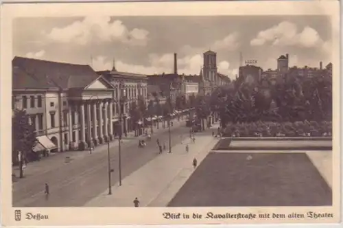 09253 Ak Dessau Blick in die Kavalierstraße um 1940