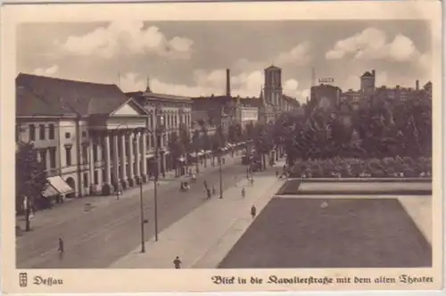 09253 Ak Dessau Vue sur la route de Kavalierstraße vers 1940