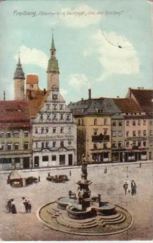 08989 Ak Freiberg Obermarkt m. Monument 1909