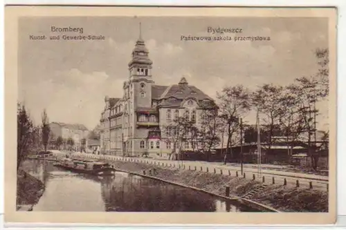 08211 Ak Bromberg Ecole d'art et d 'affaires vers 1930