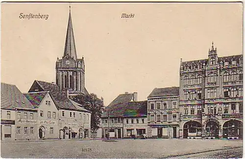 07192 Ak Senftenberg Markt mit Gaststätten um 1910