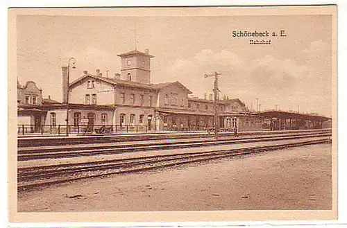 06650 Ak Schönebeck an der Elbe Bahnhof um 1930
