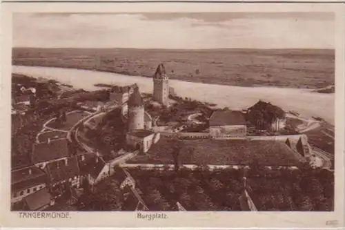 06374 Ak Tangermünde Burgplatz um 1920